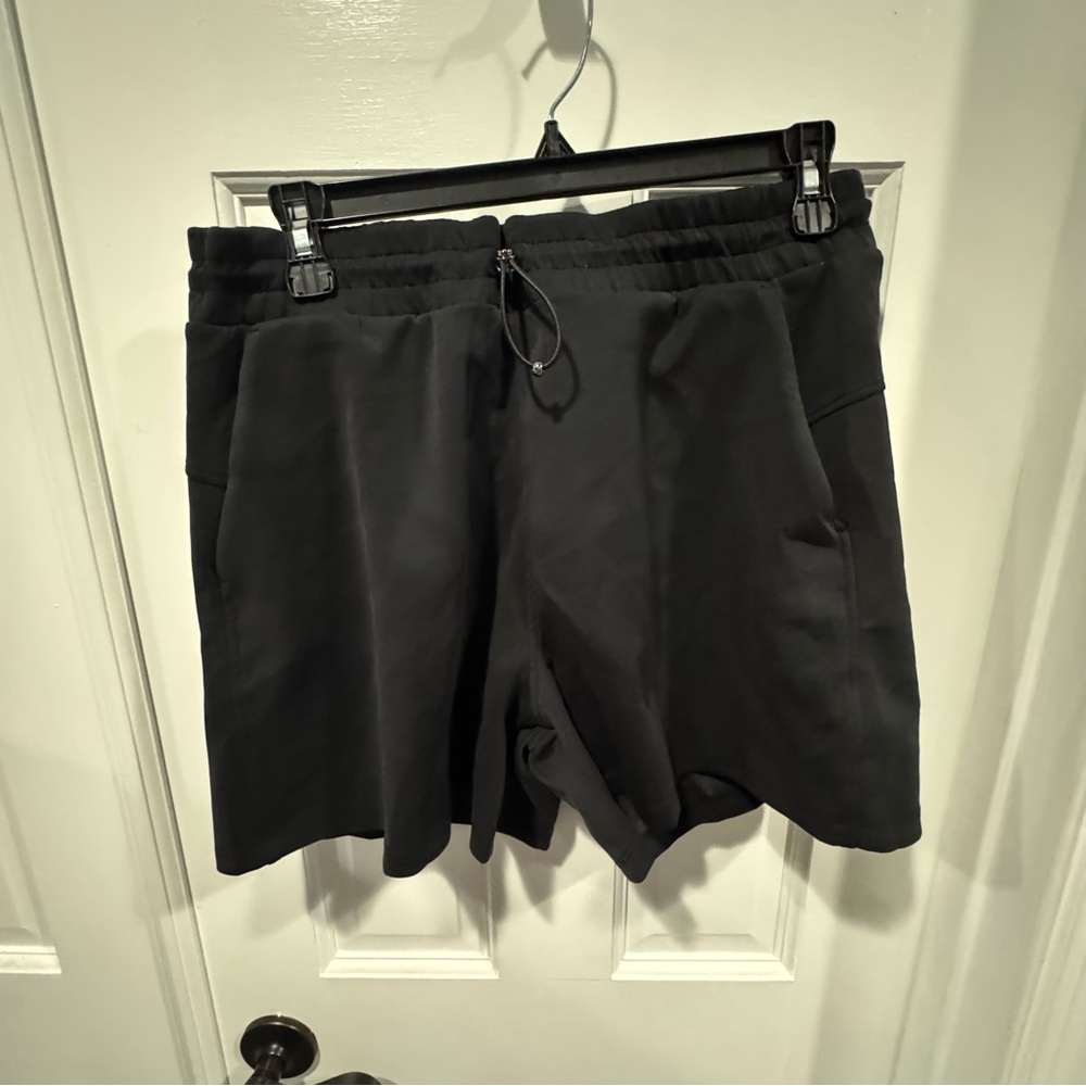 NWT Women’s Ododos Black Athletic Shorts - Size M